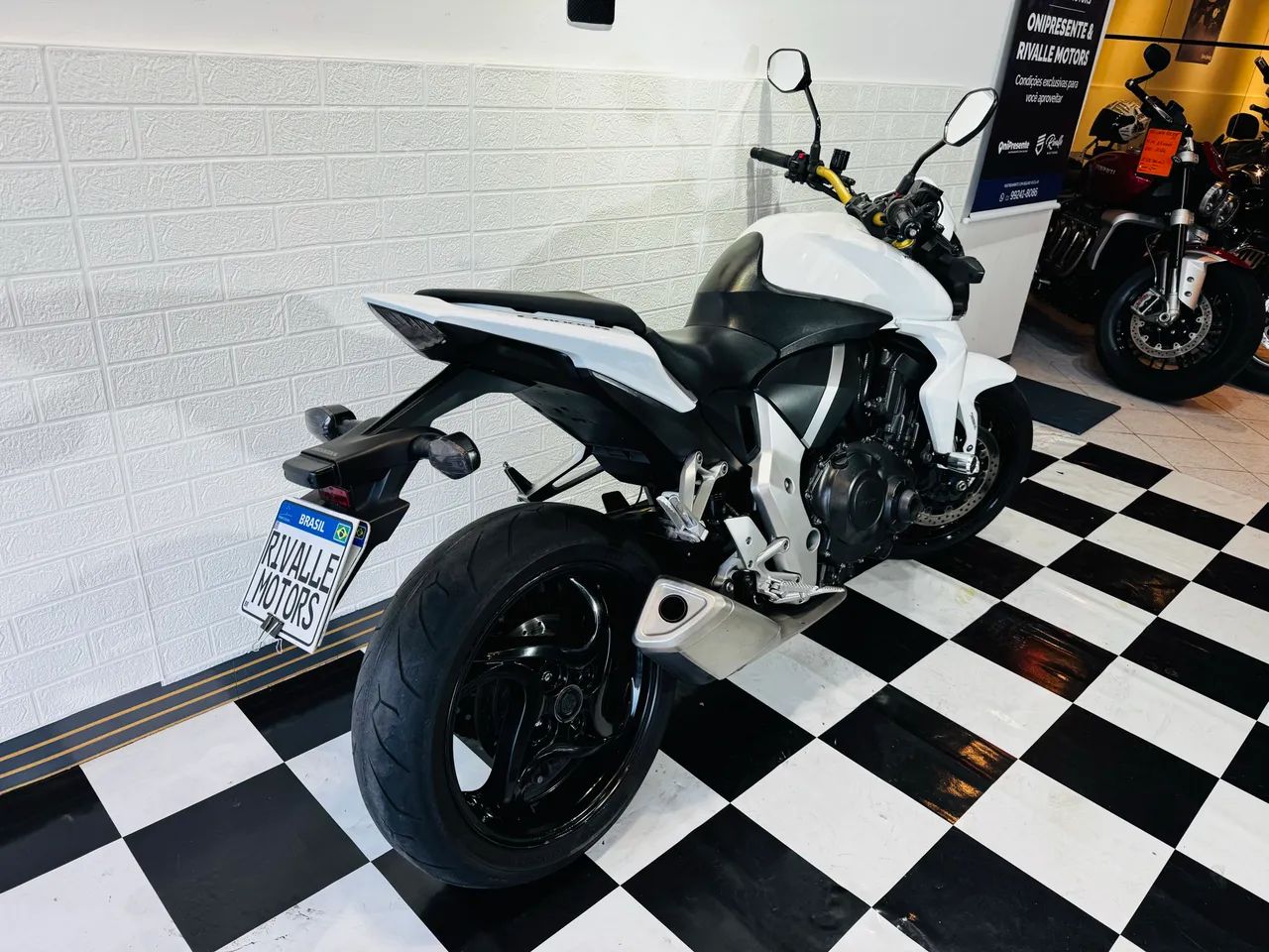 Honda cb1000r  - Foto 2