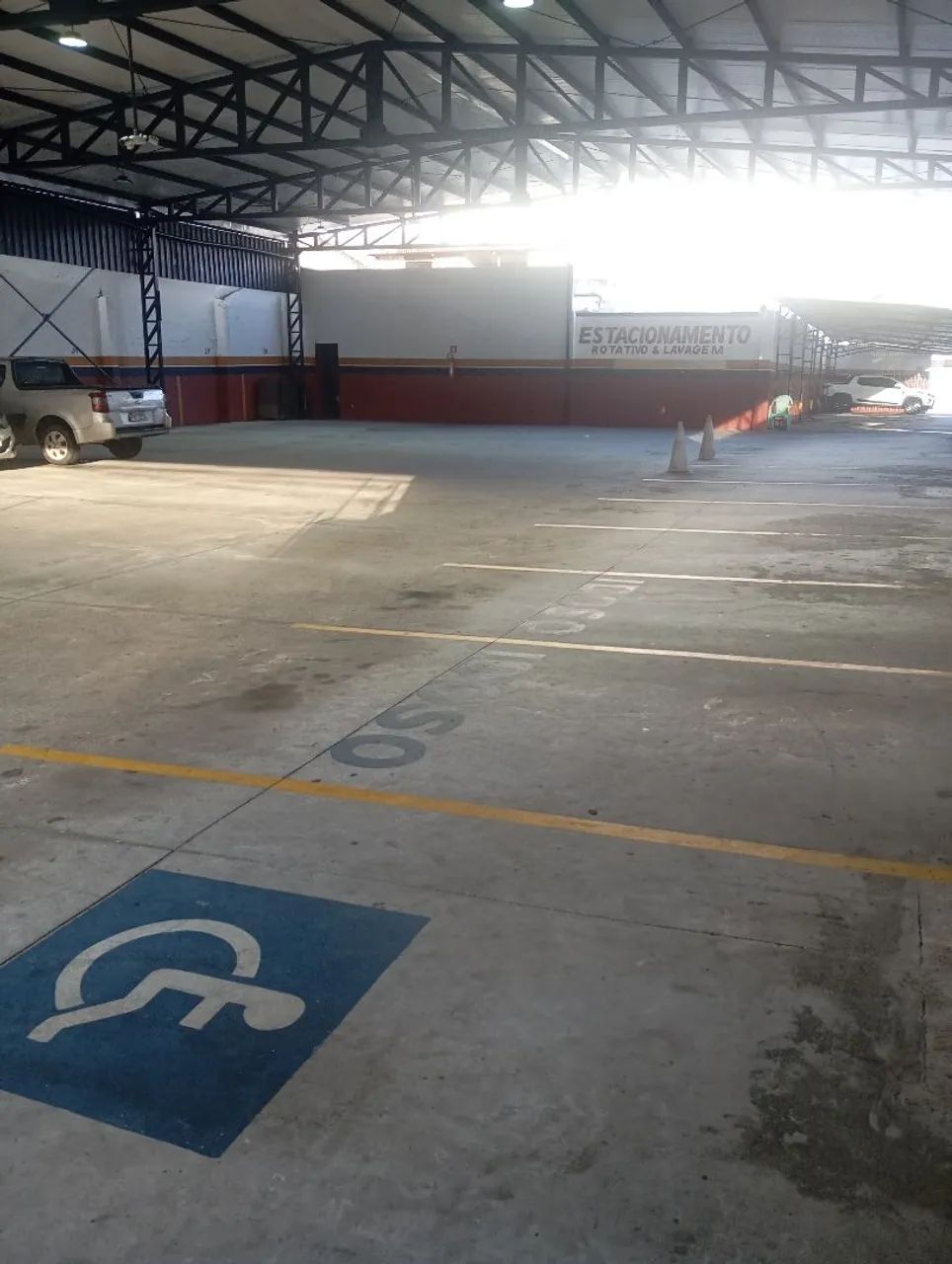 Atencao.Precisamos de LAVADOR e MANOBRISTA com categoria B