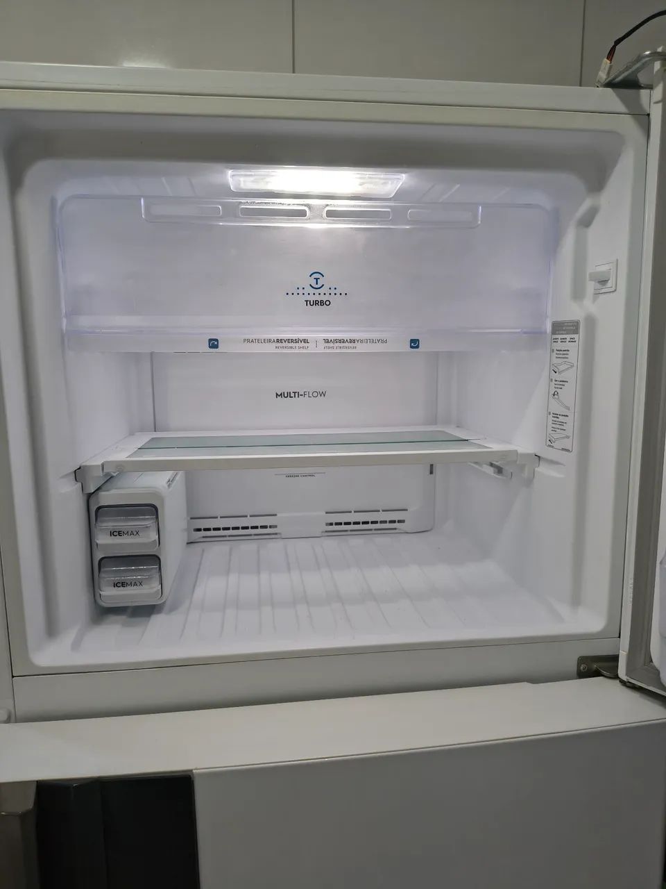 Geladeira branca duplex da Eletrolux de 474 litros - Foto 3