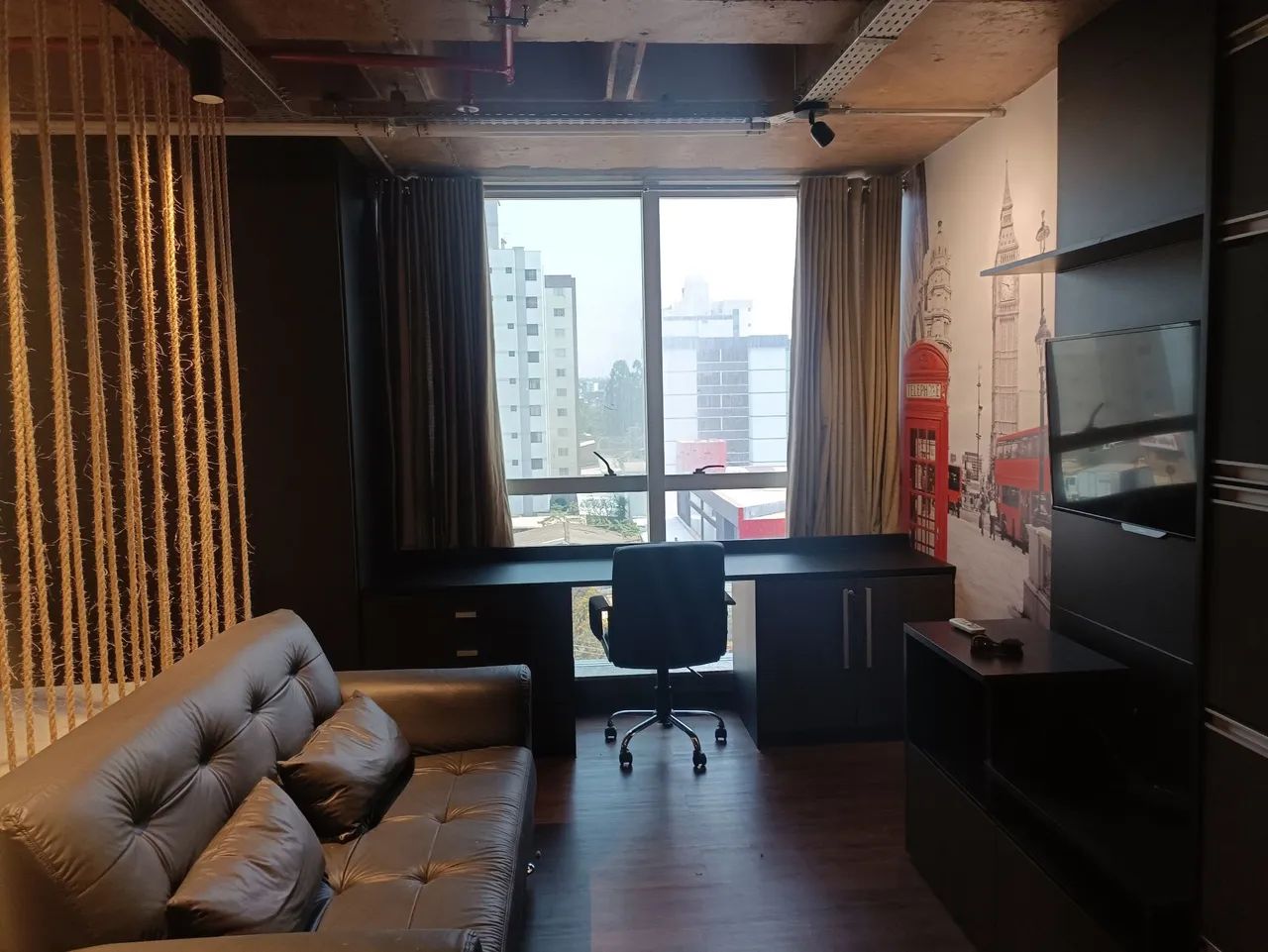 Alugo ap reformado, decorado e completamente mobiliado - Foto 4
