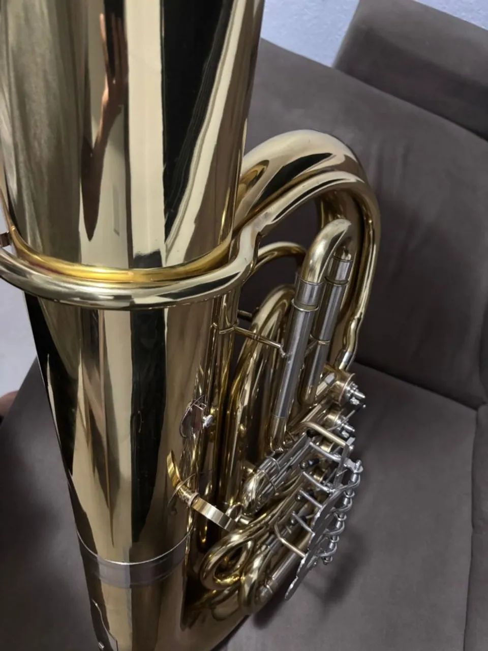 Tuba Suzuki 4/4 SIB  - Foto 2