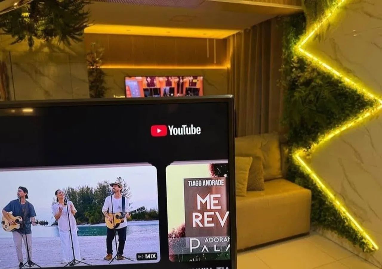 TV 43 polegadas smart com cabo controle todos apss YouTube e Netflix é d mais  - Foto 5