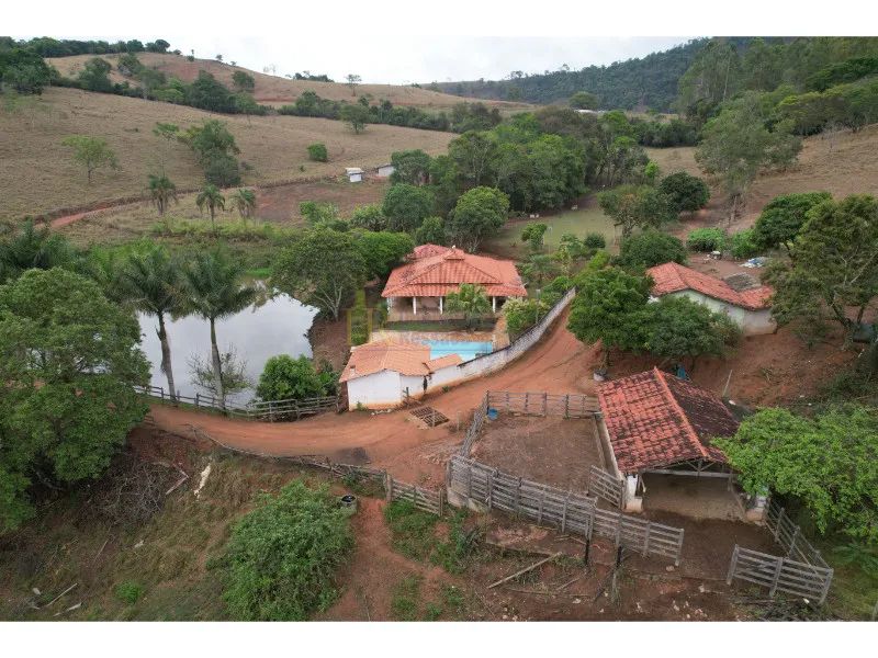 OPORTUNIDADE SITIO 18HA COM NACENTE PROPRIA E LAZER COMPLETO - Foto 2