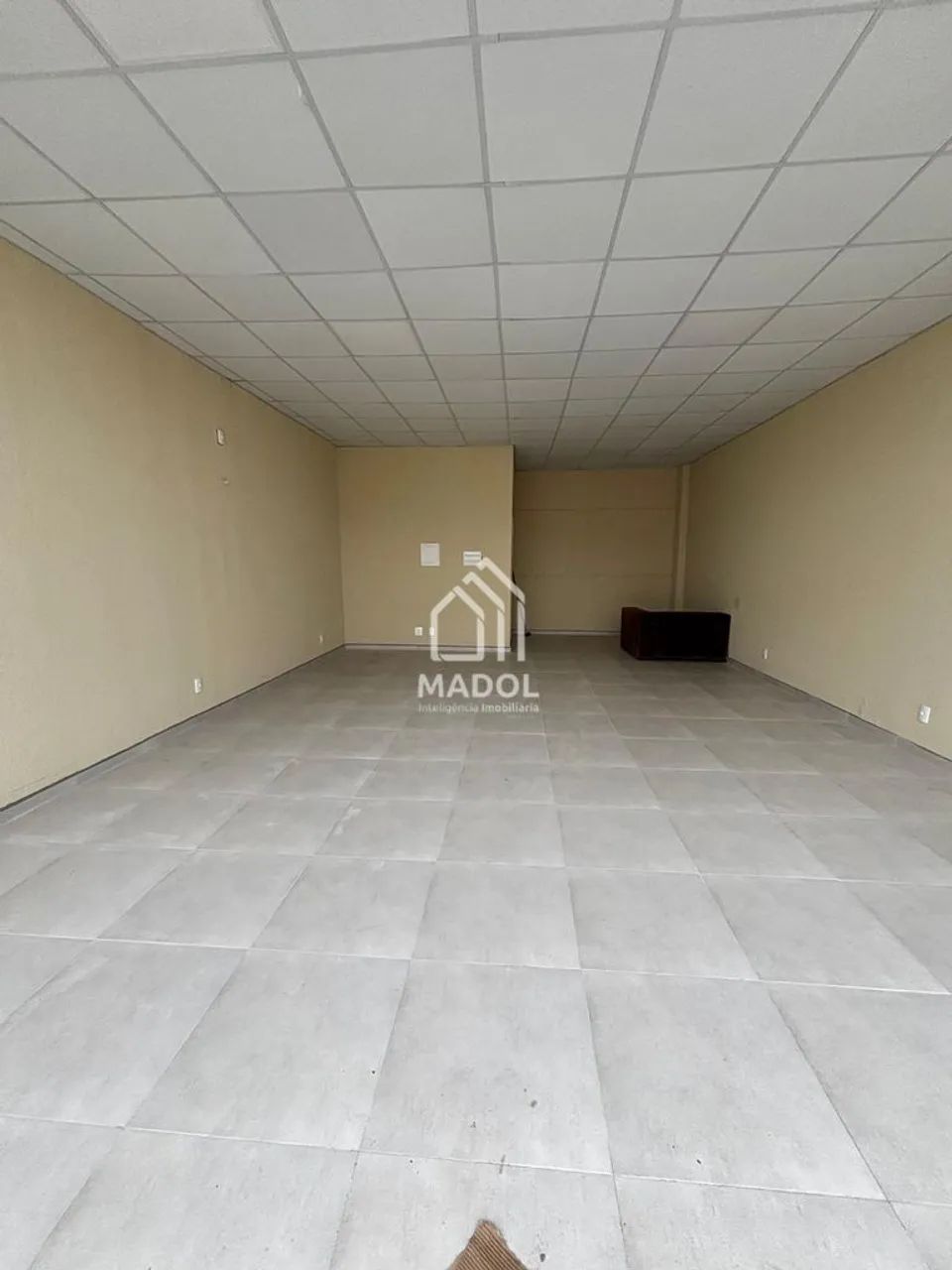 SALA COMERCIAL PARA LOCAÇÃO EM UVARANAS! - Foto 2