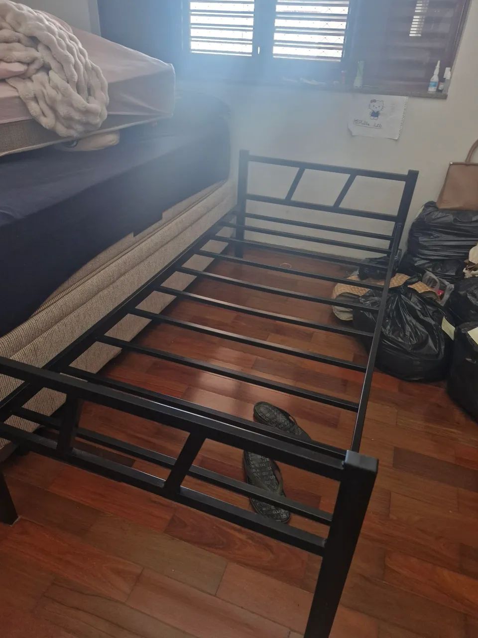 Cama de solteiro de ferro - Foto 2