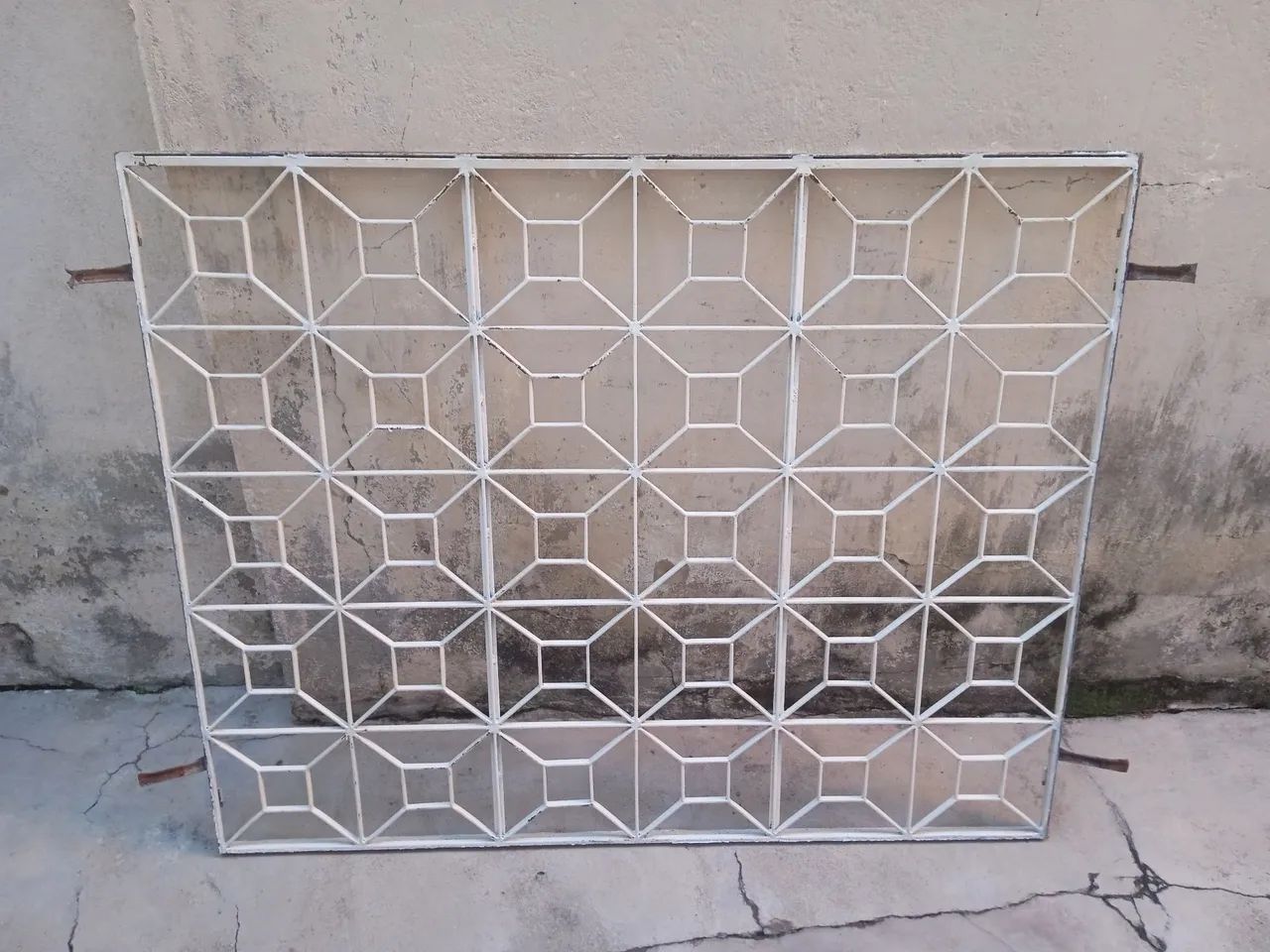 Janela de ferro401231871120527360