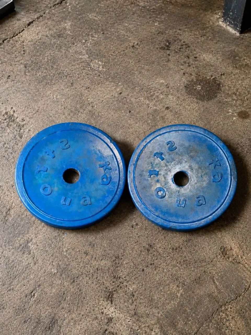 Vendo esse par de anilhas de concreto 8k cada  - Foto 2