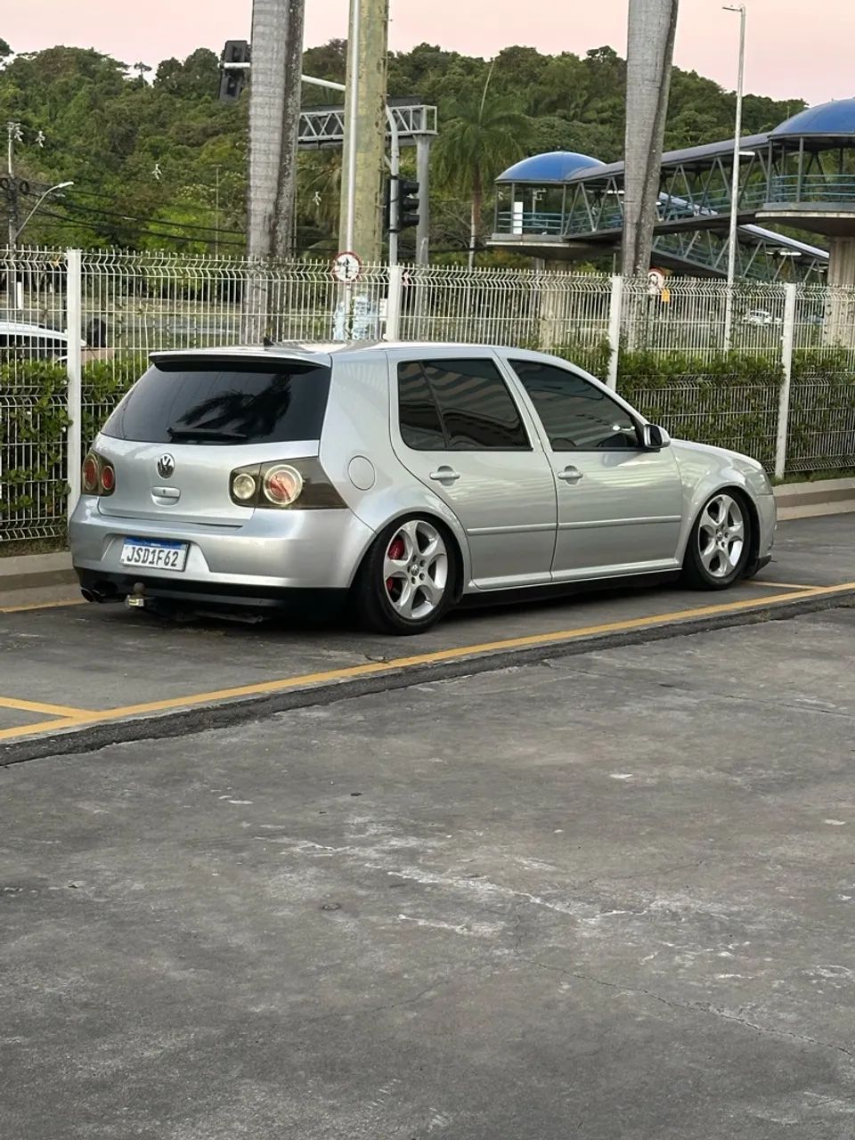 Volkswagen Golf Golf TECH 1.6 Mi Total Flex 8V 4p 2009