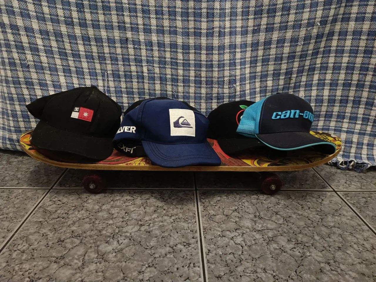 Skate Retro + 6 bonés retro . - Foto 2