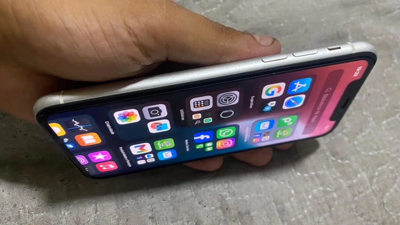iPhone XR nunca aberto, todo ok 800 - Foto 5