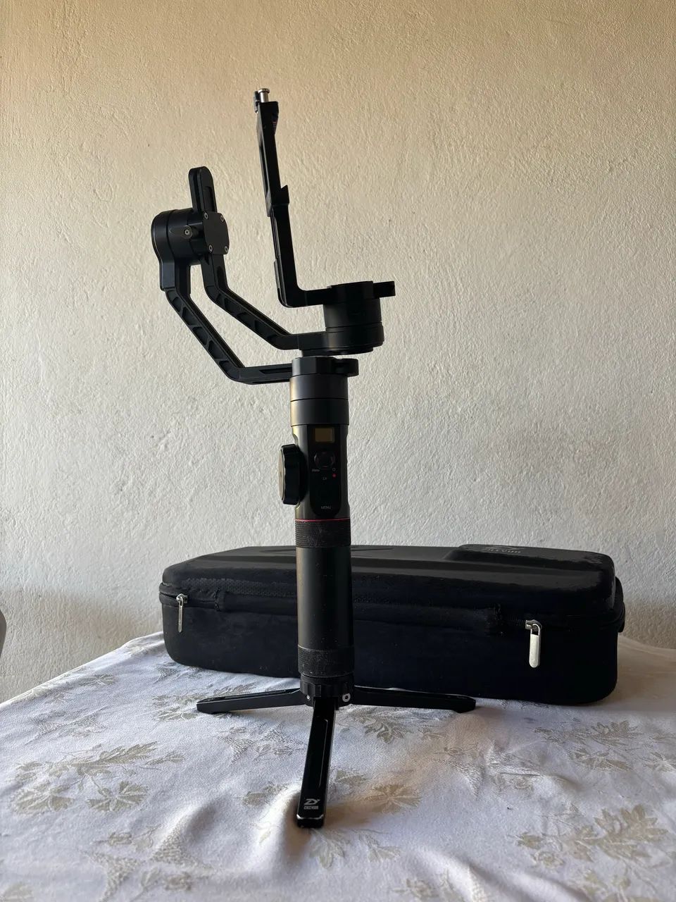 Guimbal Zhiyun Crane 2 Plus COMPLETO