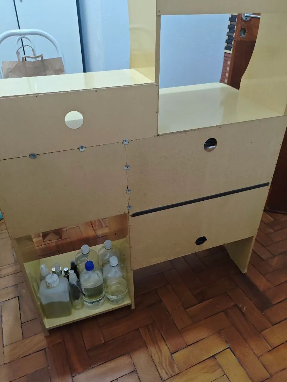Mesa para Computador / Escritório com Gaveta e Nichos - Excelente Estado - Foto 4