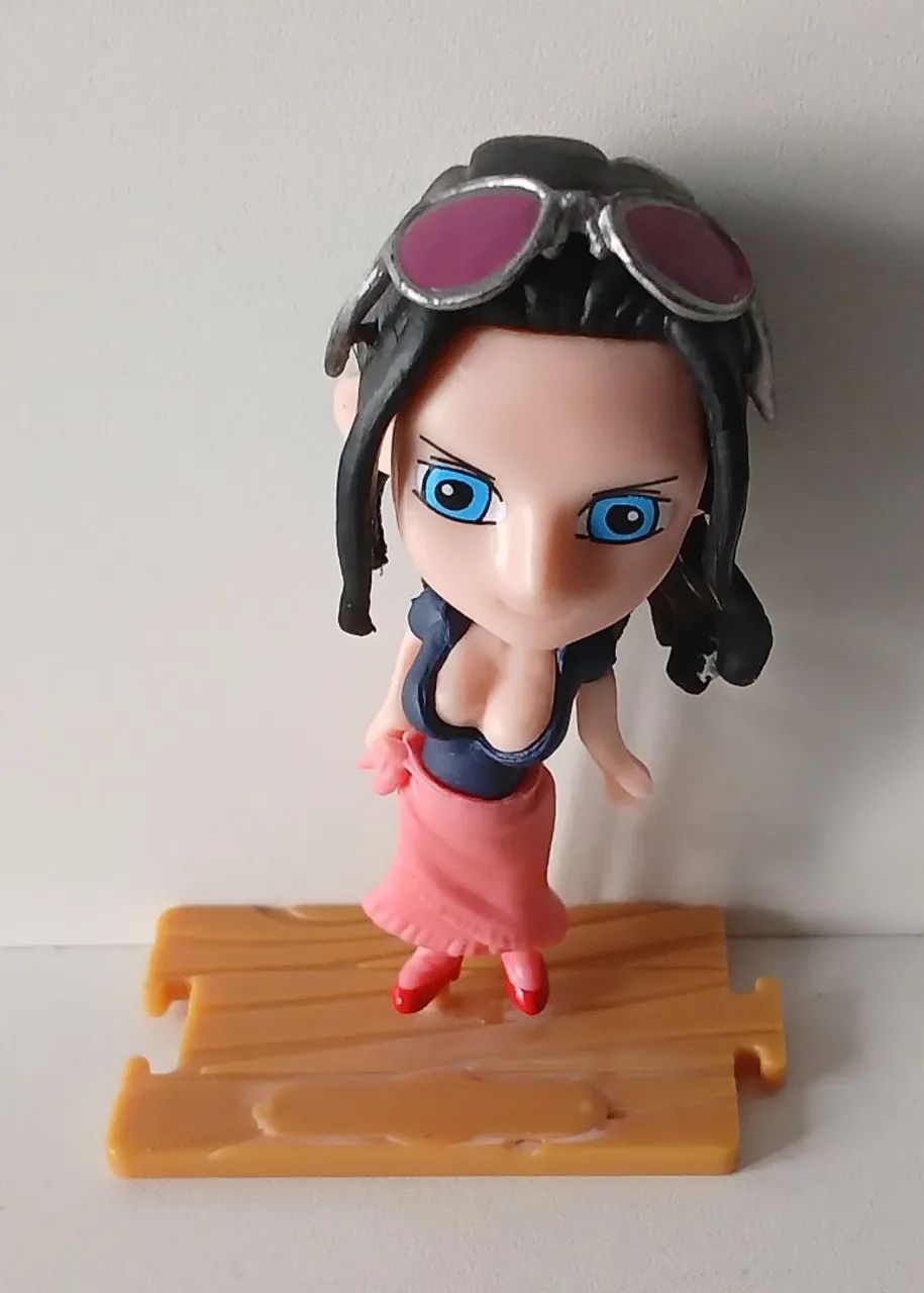 BONECO MINIATURA ONE PIECE NICO ROBIN