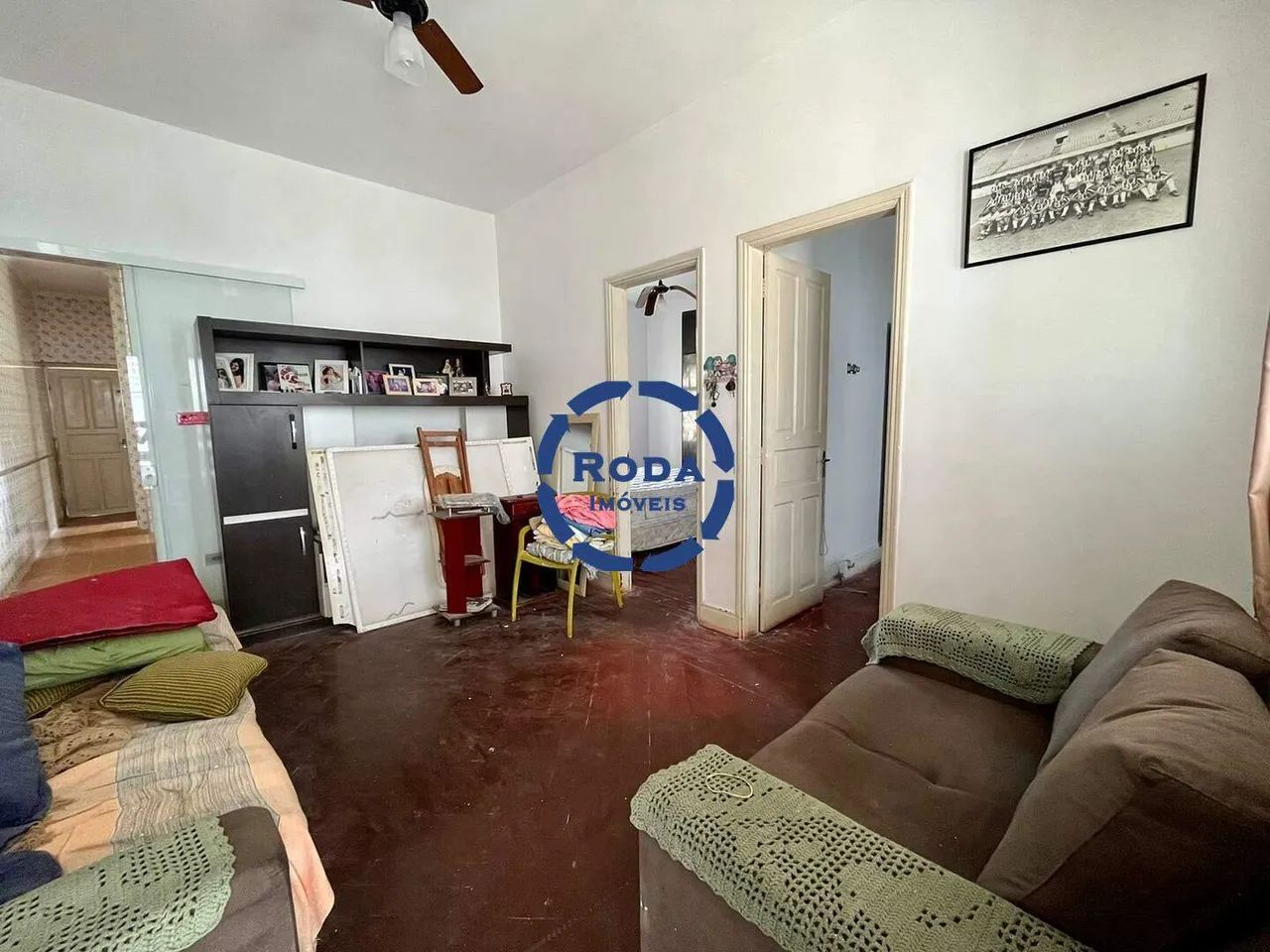 Casa na Vila Belmiro com 2 dormitórios, edícula e quintal