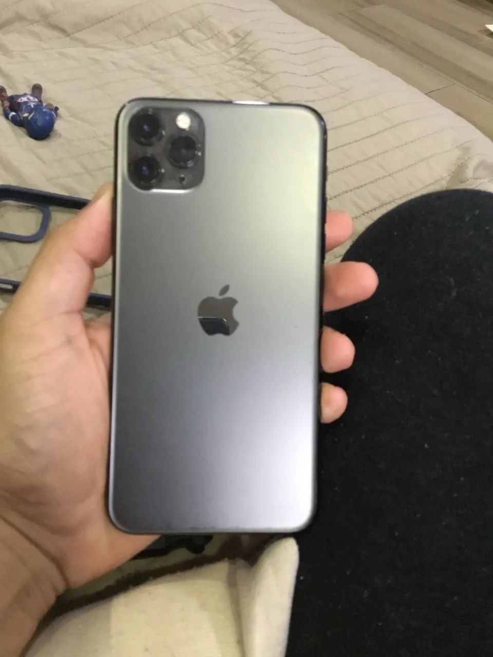 iPhone 11 Pro Max 64 - Foto 2