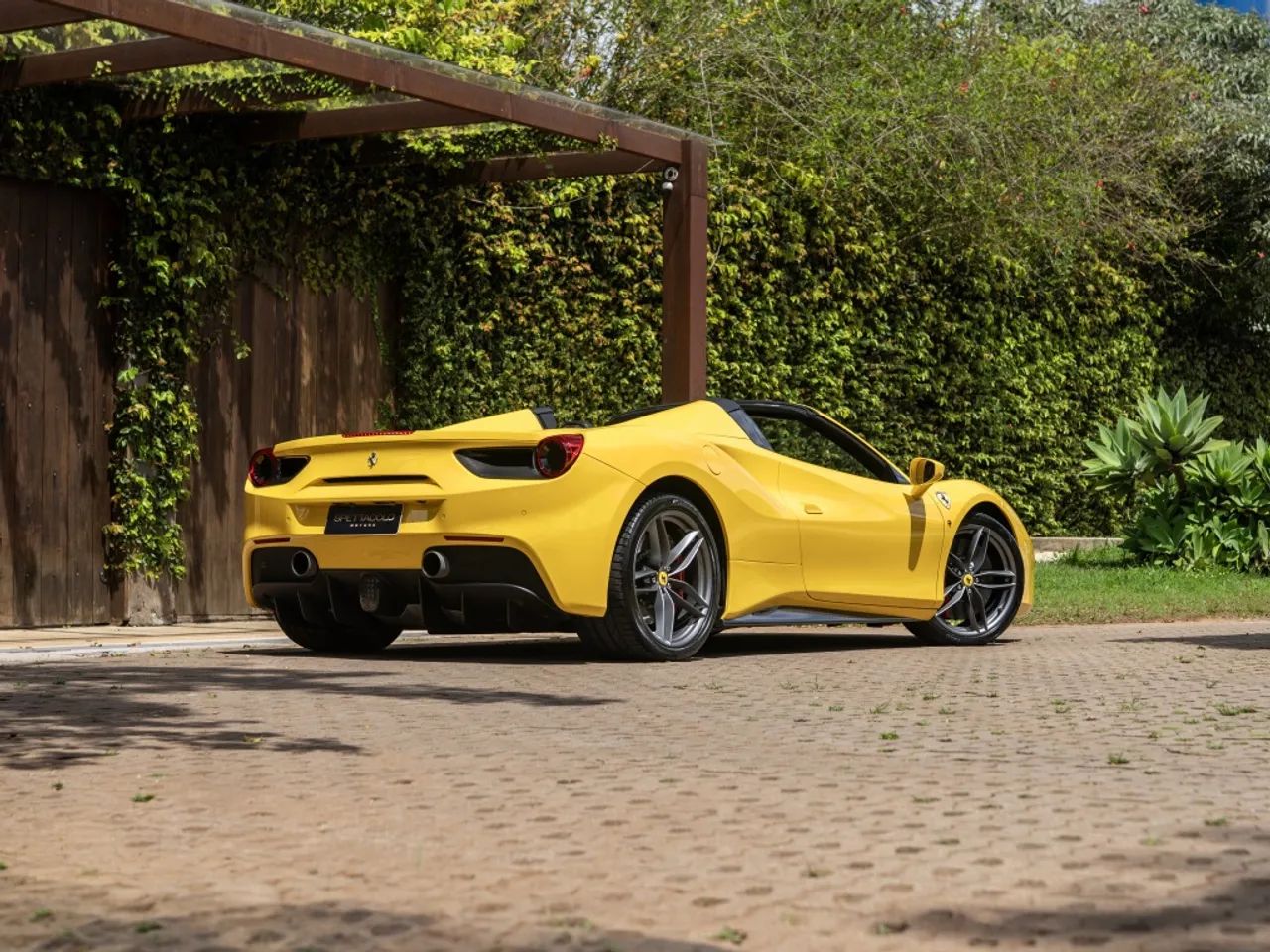 Ferrari 488 Spider 3.9 V8 670cv, foto 2 de 20