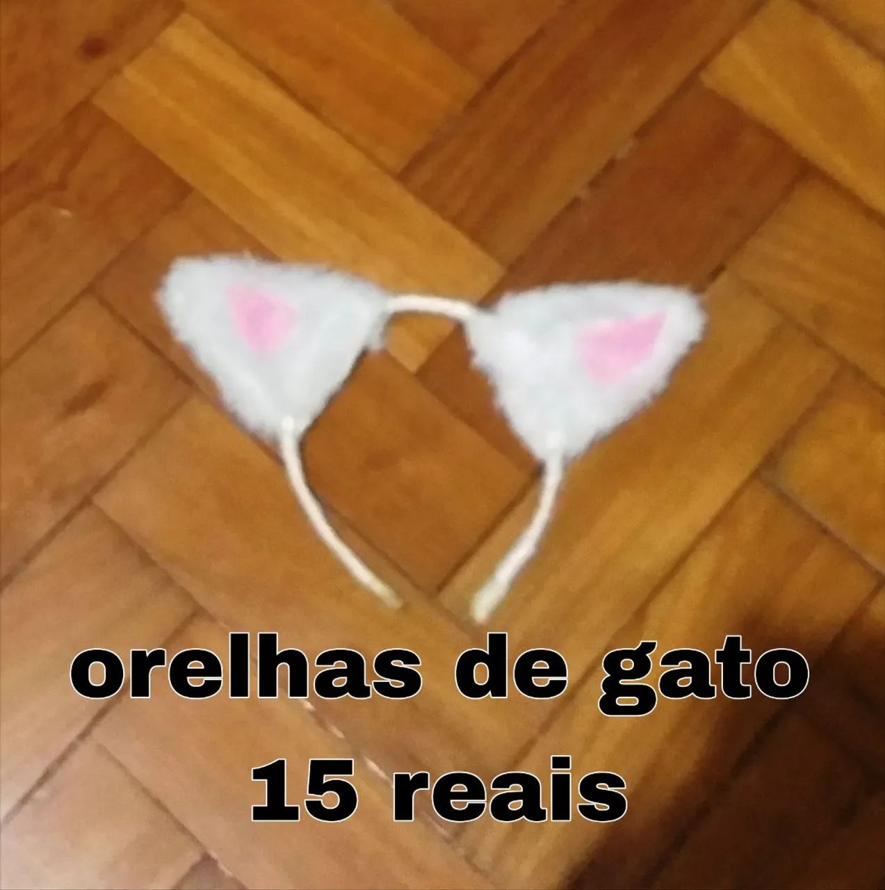 Orelhas de gato branca