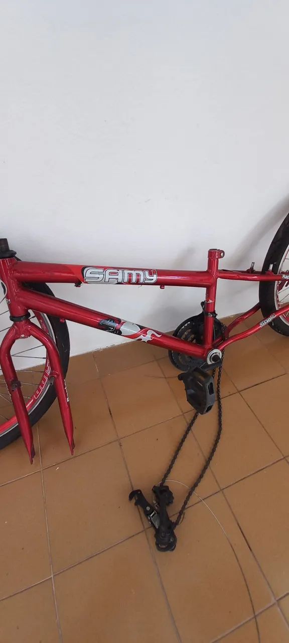 Quadro de bicicleta mais par de rodas! - Foto 2