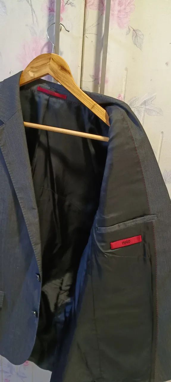 Terno Costume Hugo Boss preto chumbo / cinza 52 - Foto 2