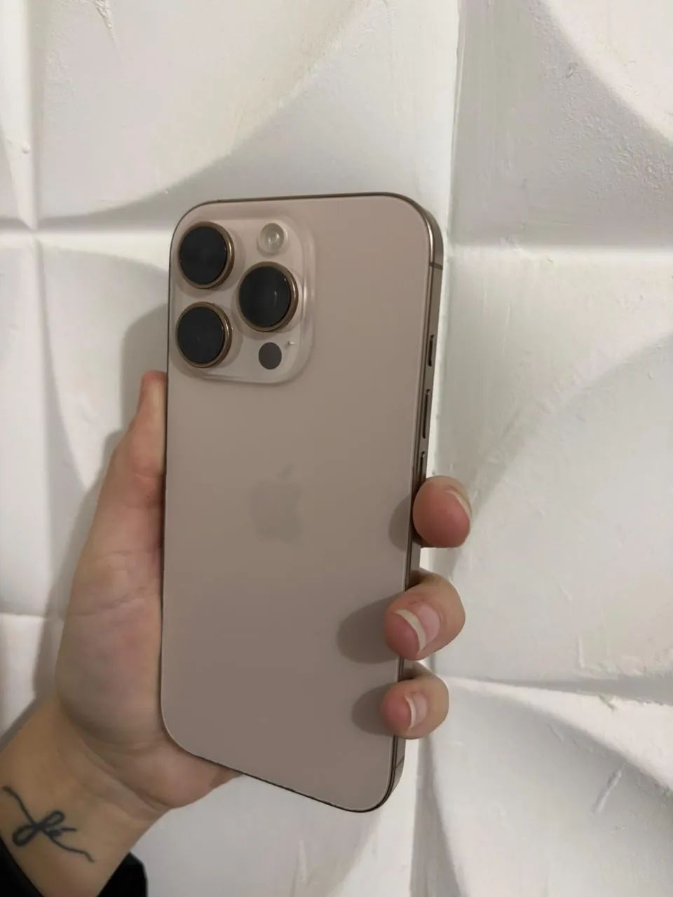 iPhone 16 Pro 128 Gb 