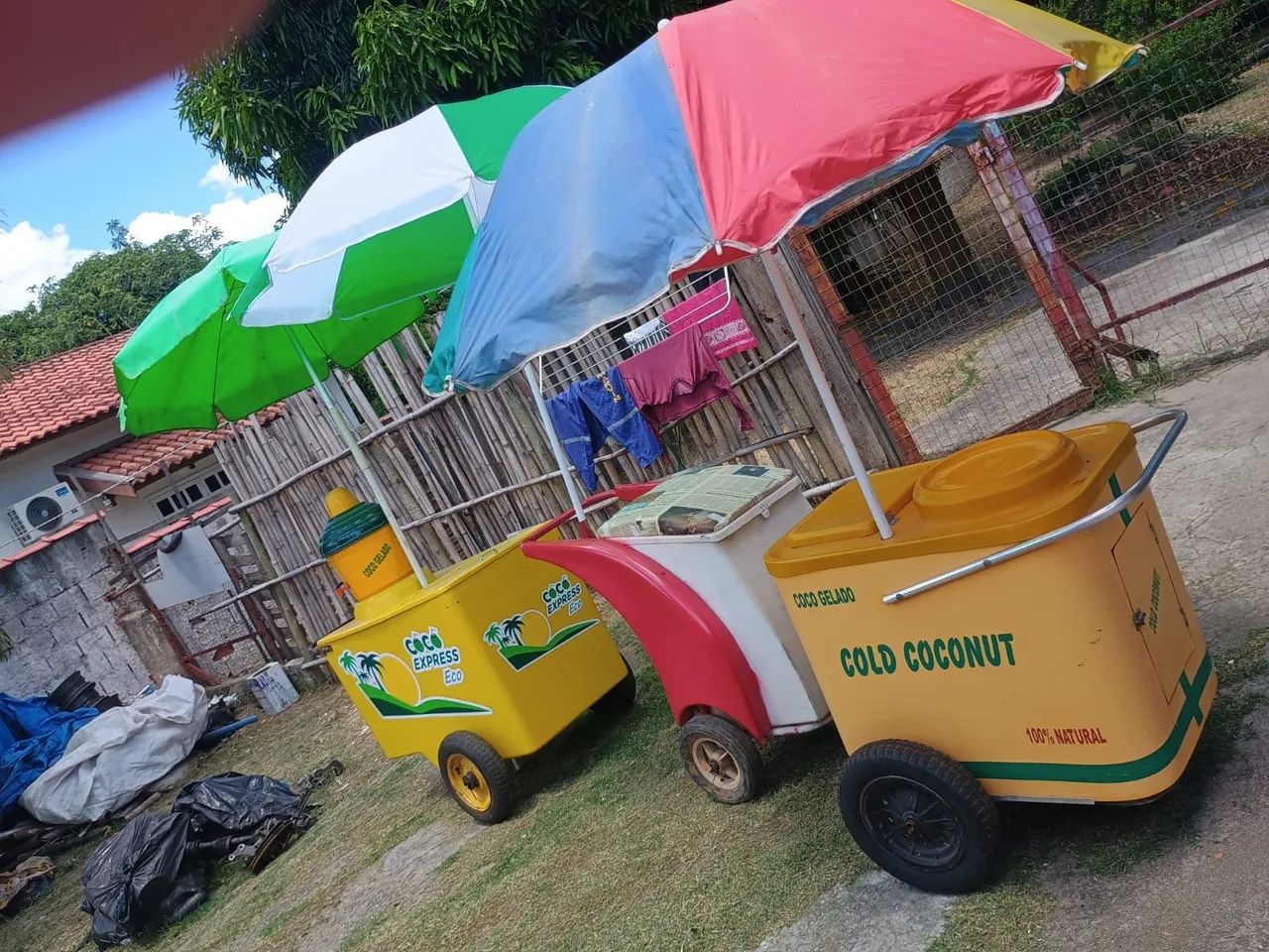 Carro de coco e carro de água valor 2.200 os dois  - Foto 2