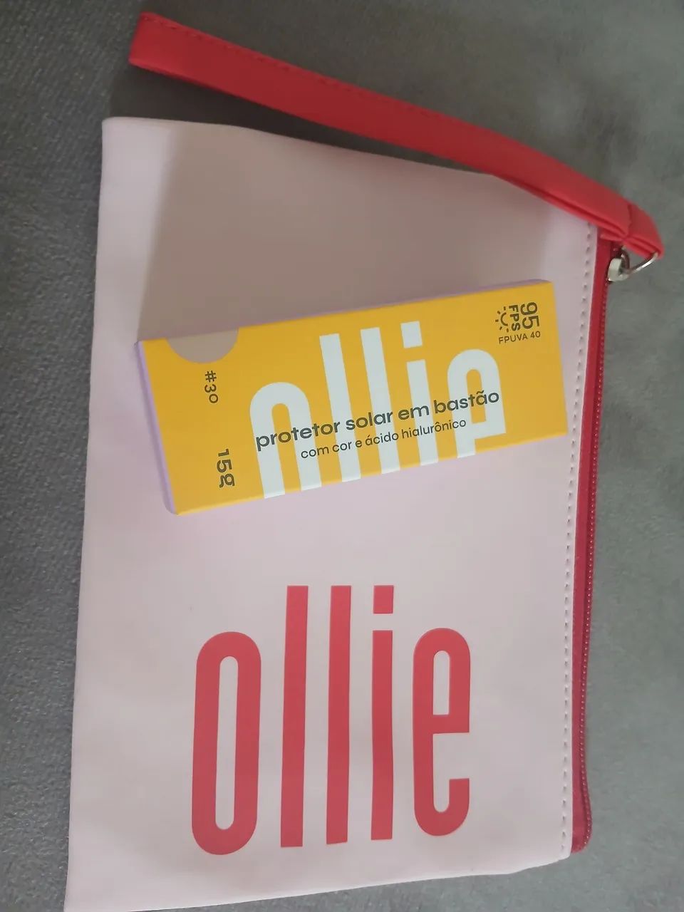 Base protetor solar olie + necessaire rinde