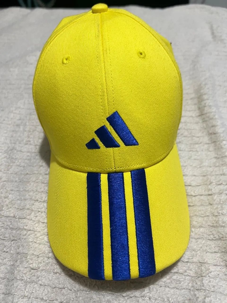 Boné adidas