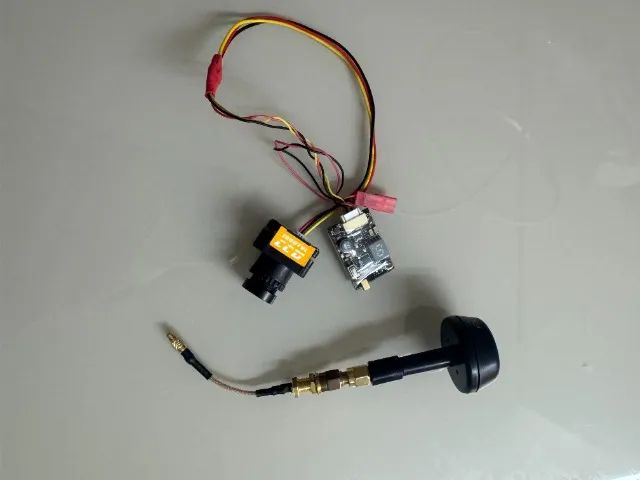 Kit Fpv 5.8ghz Drone Tx 800mw + Camera 1000tvlt 1/3 Cmos - Foto 4