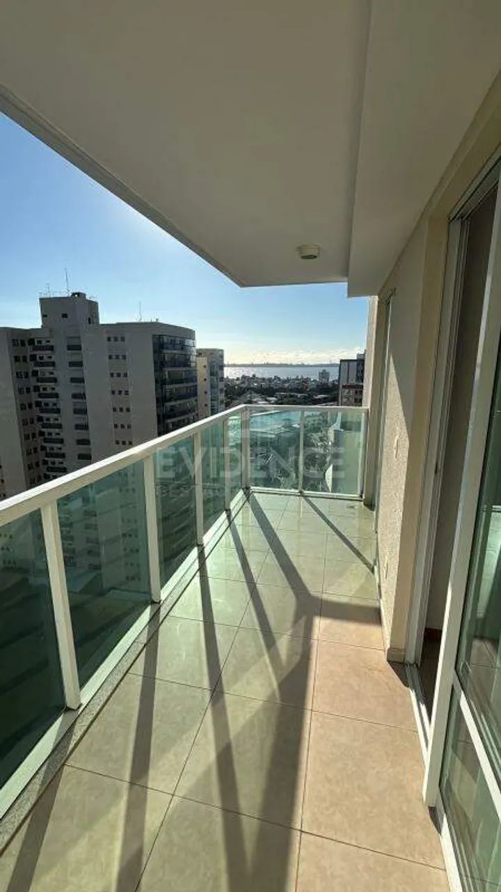 Lindo apartamento de 1 quarto, totalmente mobiliado, com internet já instalada.