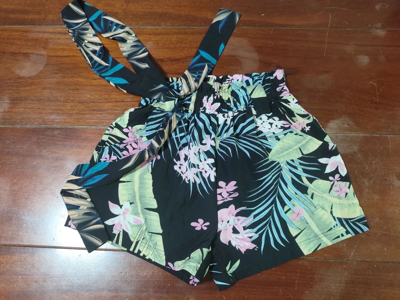 Shorts Boho Floral Tamanho P - Foto 2