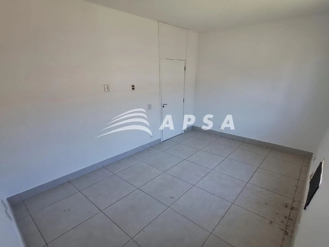 EM 45 M², CADA ESPAÇO FOI PLANEJADO PARA OFERECER CONFORTO E FUNCIONALIDADE. A SALA ILUMIN - Foto 10