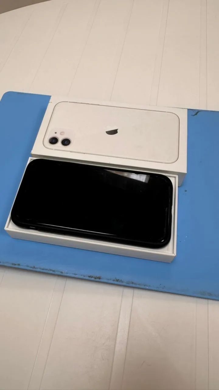 VENDO IPHONE 11 - 128GB BRANCO NACIONAL - Foto 2