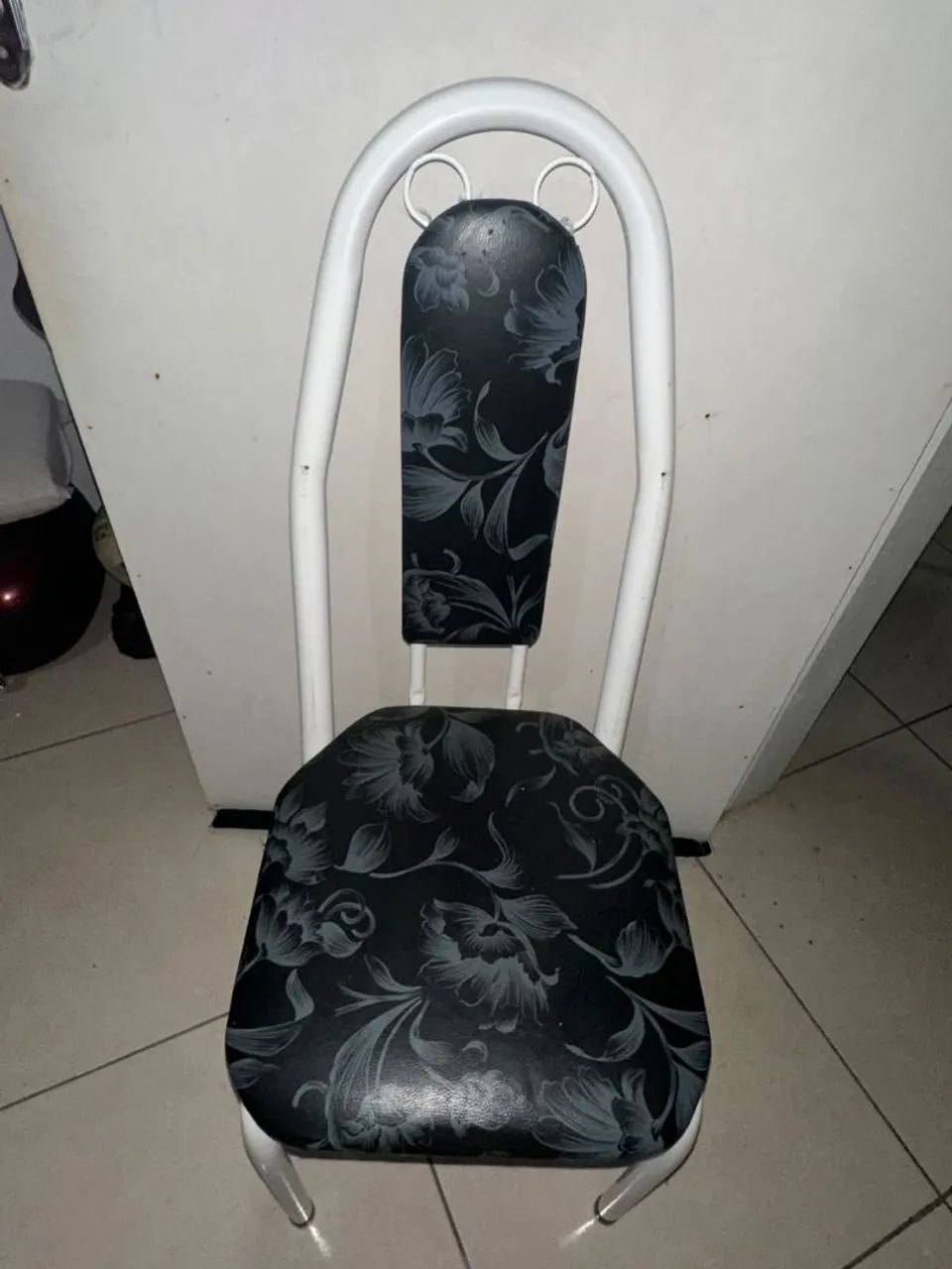 Mesa com 4 cadeiras - Foto 2