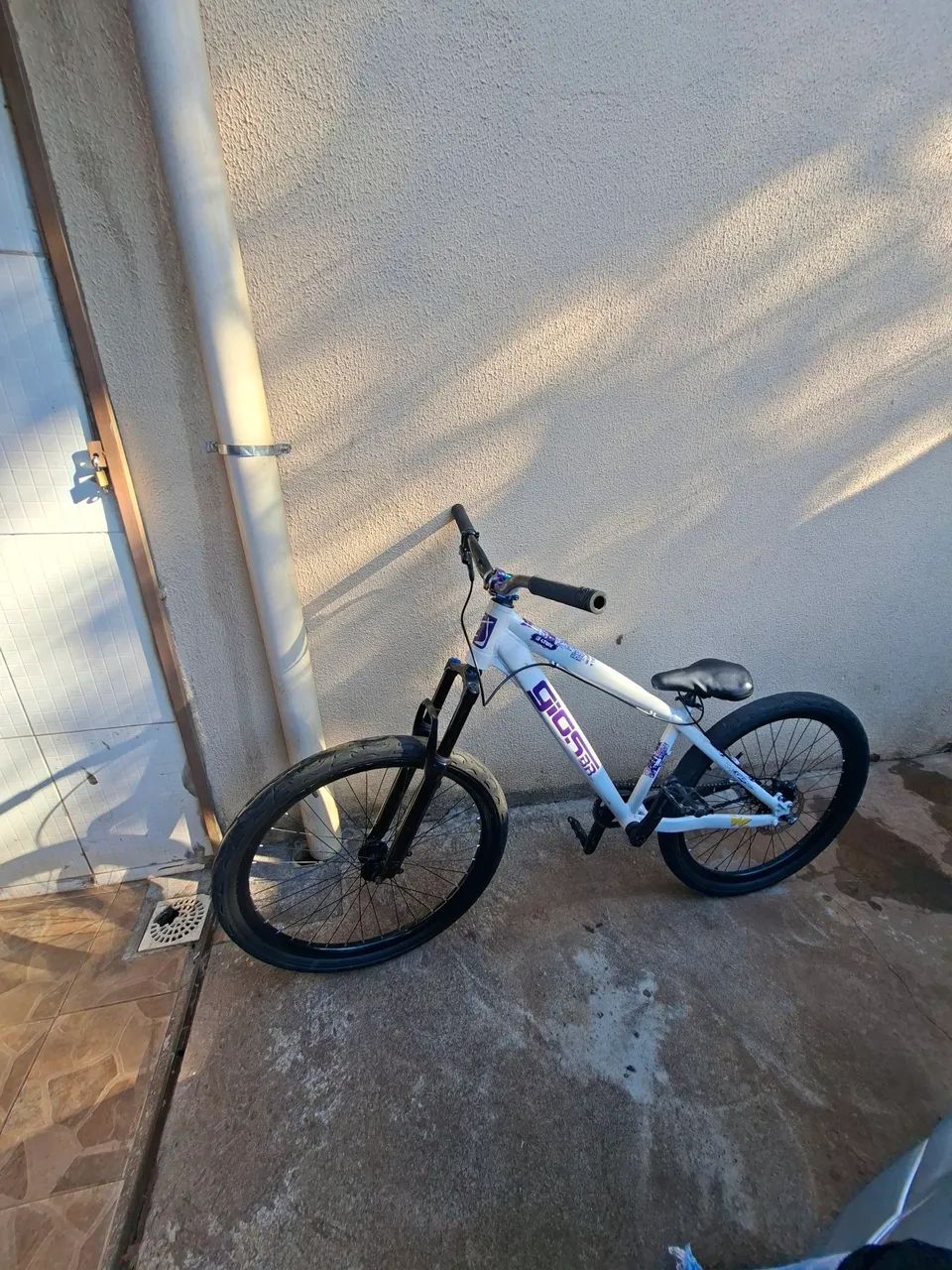 Vende-se gios 4trix 