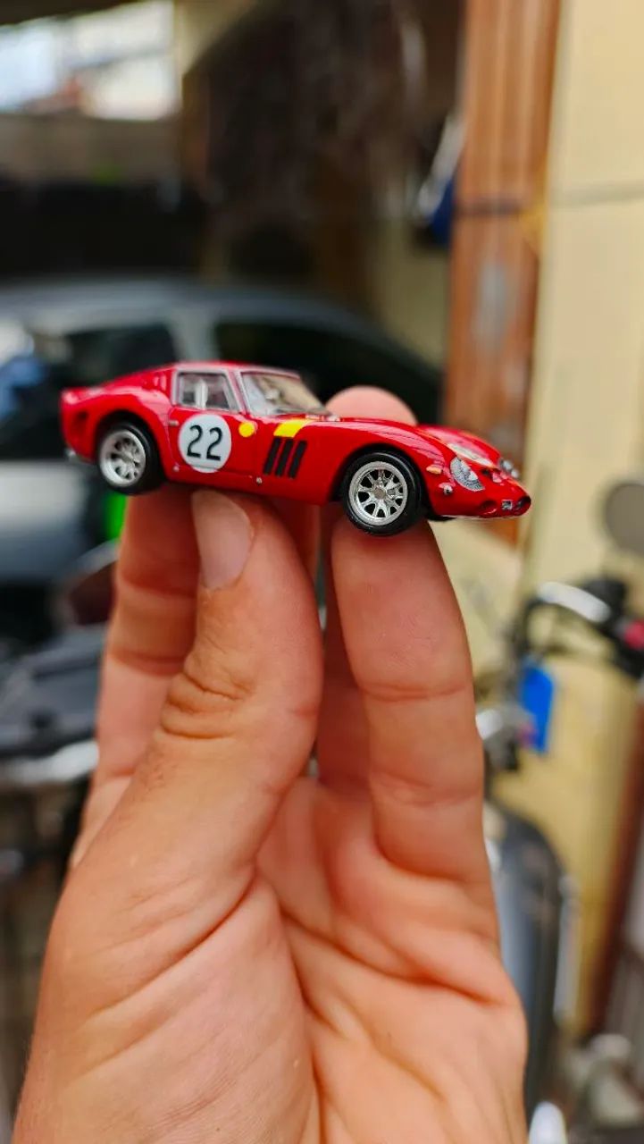 Ferrrai GTO Premium Hot Wheels
