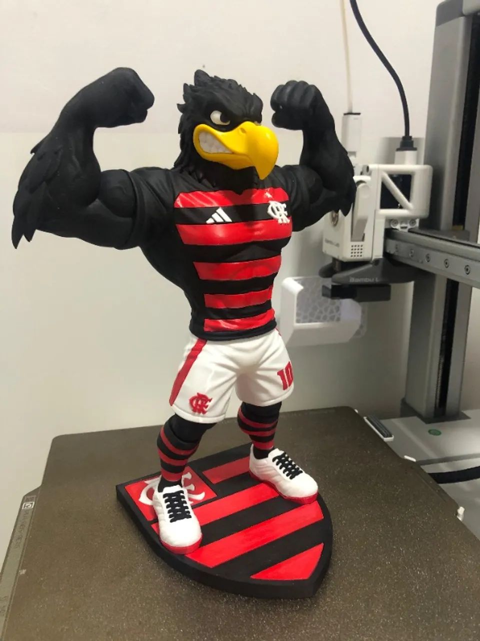 URUBU FLAMENGO - Decoração com 22cm de altura!