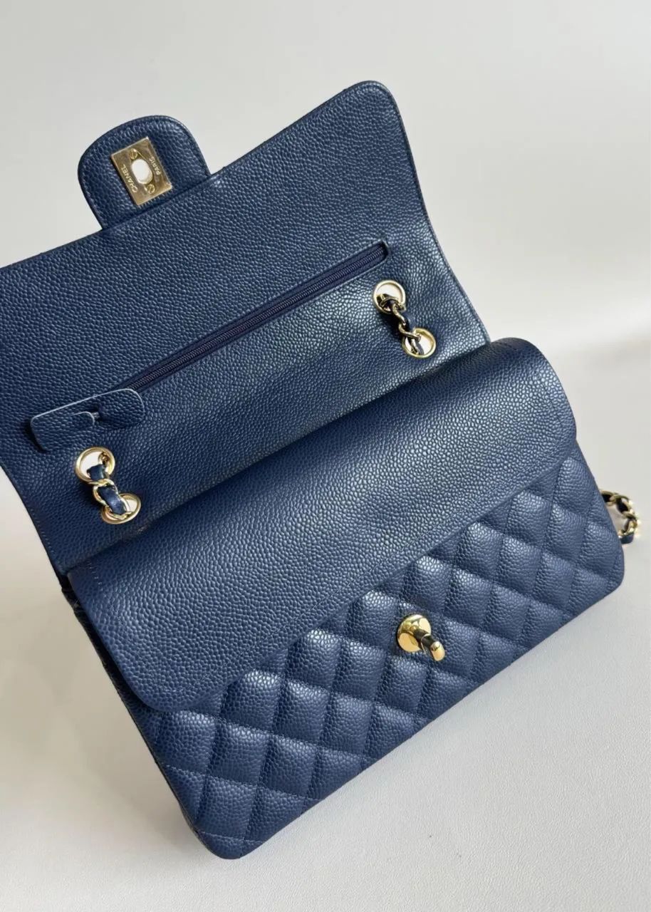 Bolsa Chanel azul em couro  - Foto 4