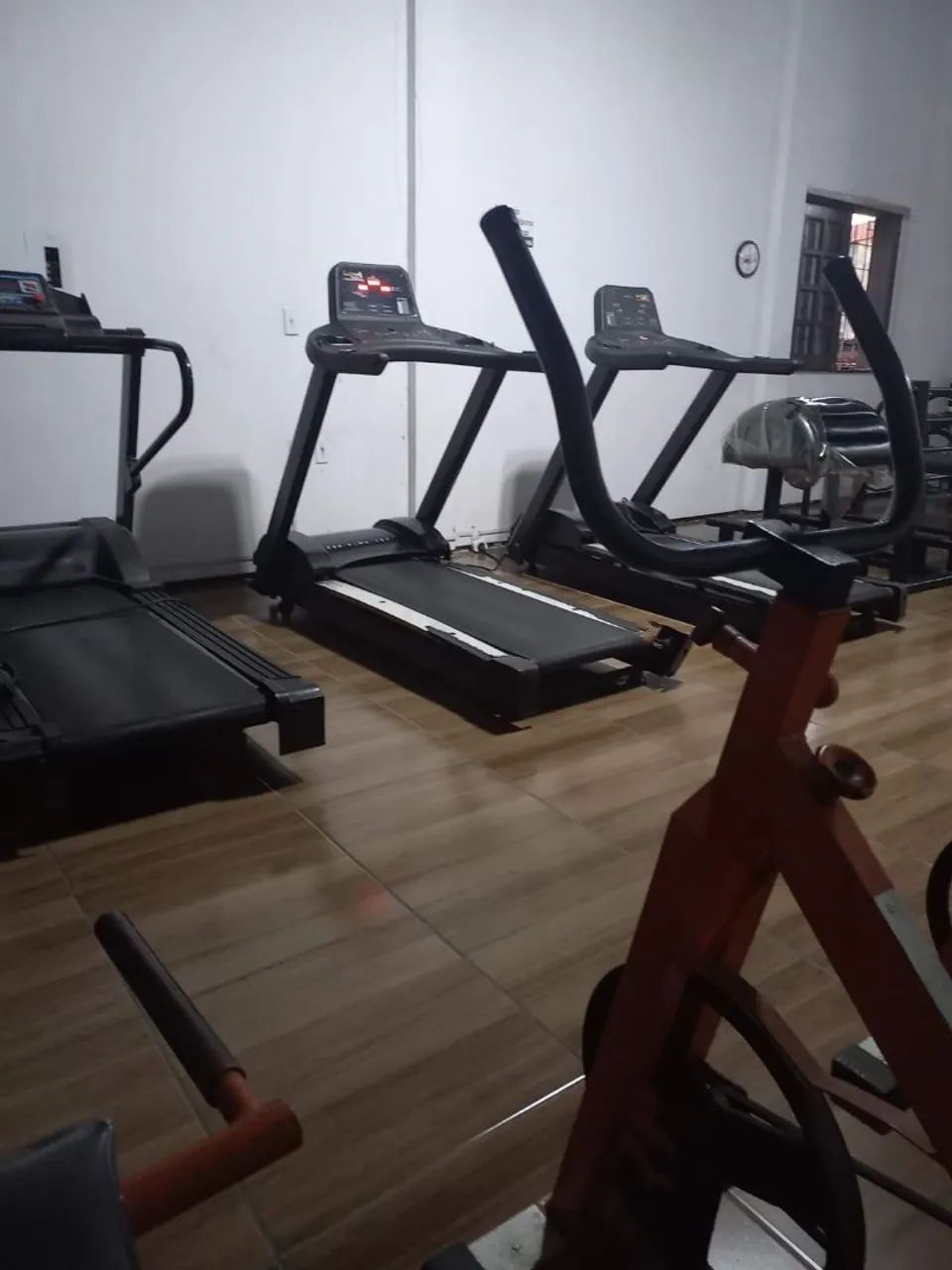 Vende-se equipamentos de musculação 