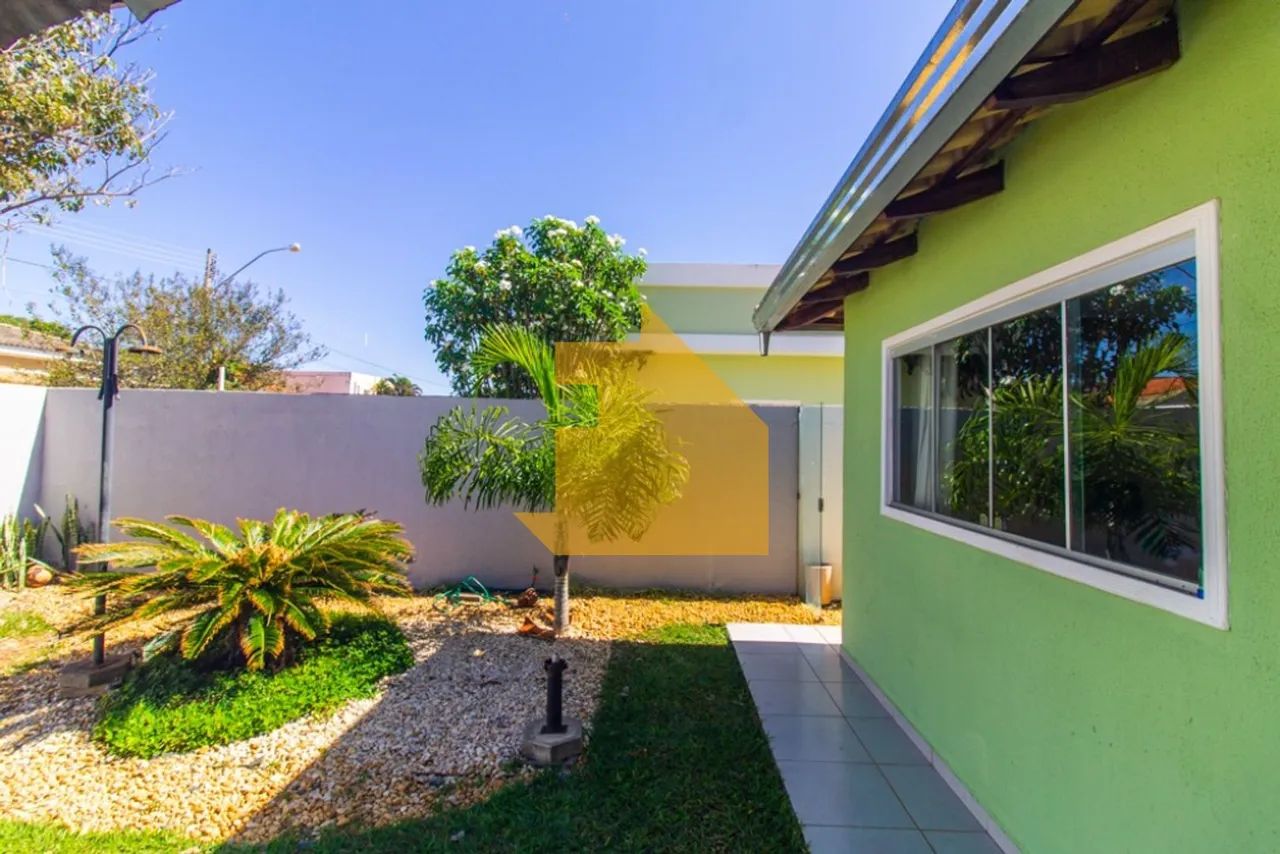 CASA COM PISCINA NO QUINTAS DO SOL - Foto 3