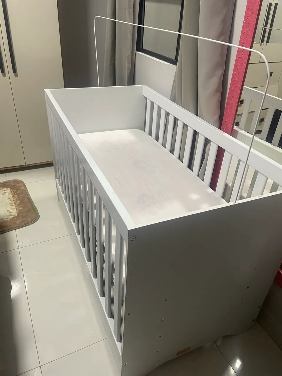 Vendo berço com colchão 