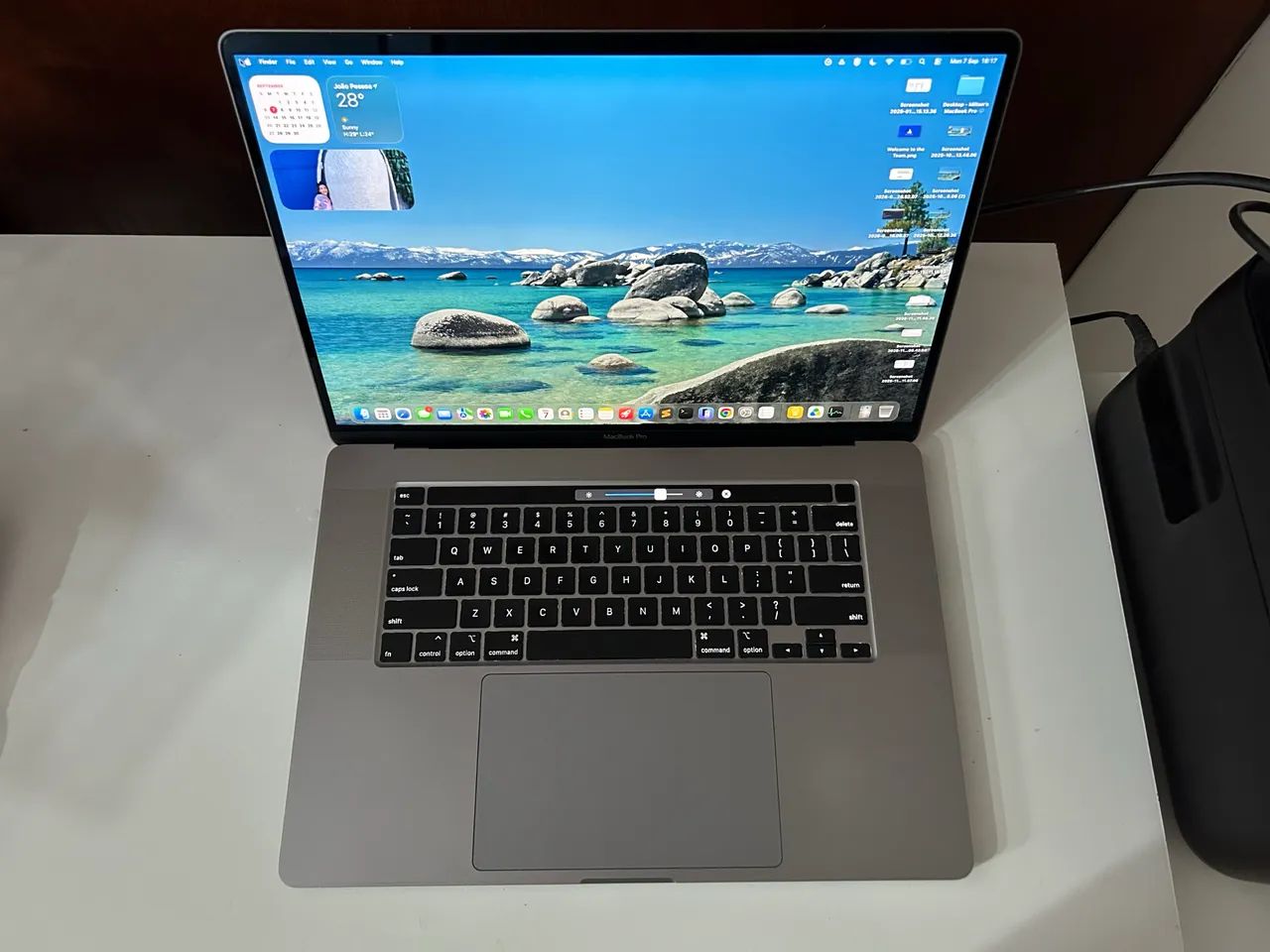 MacBook Pro 16