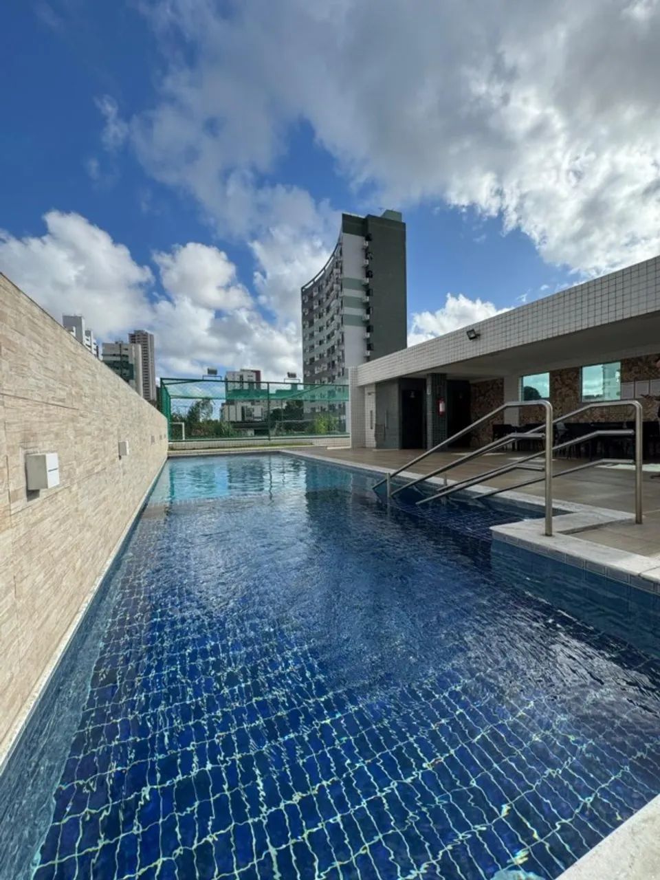 Apartamento Alto Padrão 2 Quartos na Torre 4.000.00 com todas as taxas - Foto 2