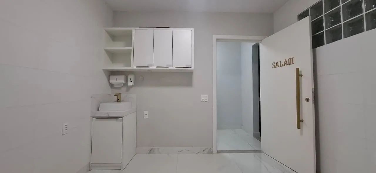 Sala Comercial com 30 m² para Alugar no bairro Itaguaçu, em Florianópolis. - Foto 4