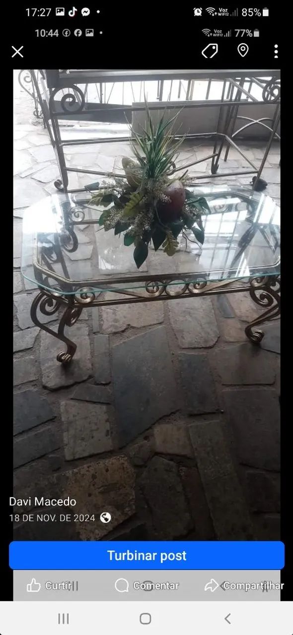 Centro de Ferro colonial lindo