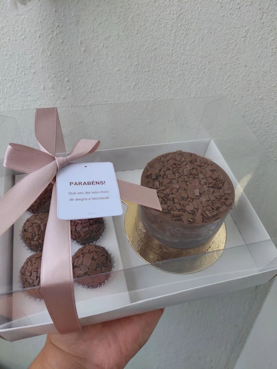 Caixa Box mini bento e 6 brigadeiros  - Foto 2