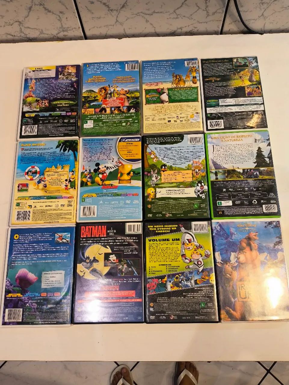 Lote com 12 unidades de dvds infantis  ( USADO) - Foto 2