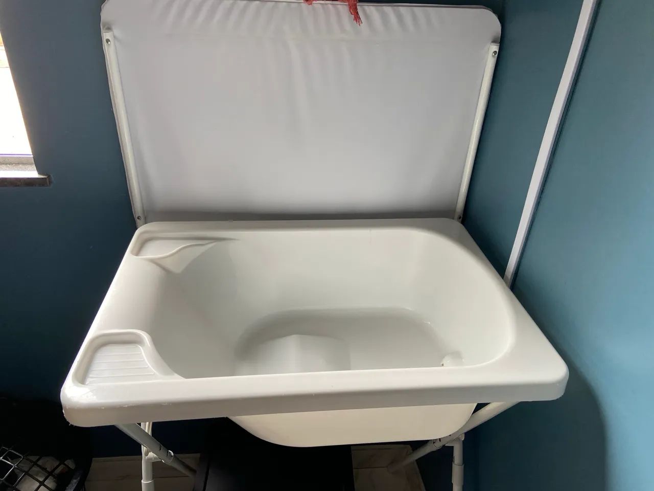 Vende-se trocador com banheira. - Foto 3