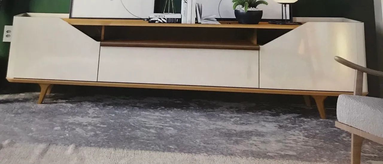 Rack para TV moderno - Madeira e Branco - Excelente estado - Foto 3