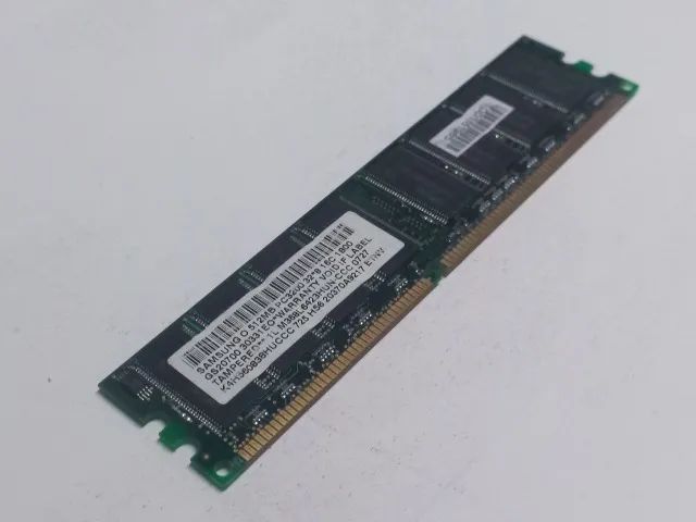 Memória PC DDR 3200U CL3 - 512 MB