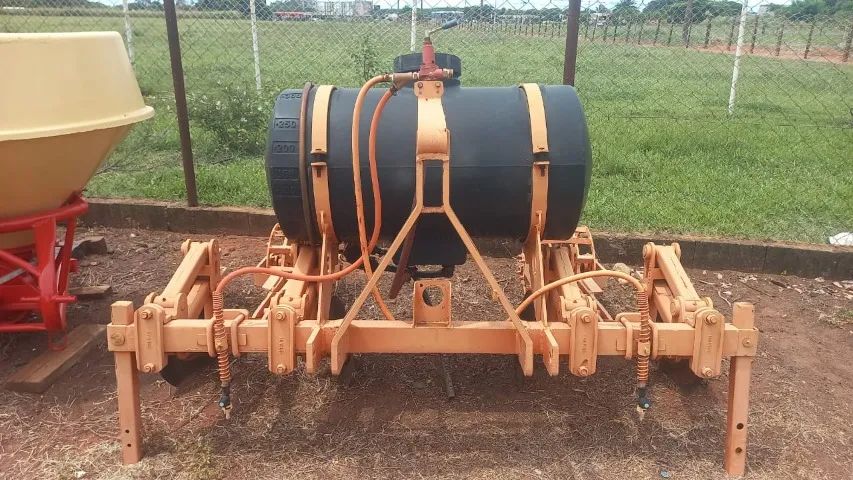 Cobridor de Cana Feroldi com Bomba - Eficiência e Durabilidade